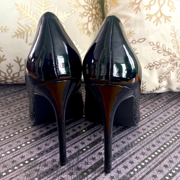 Steve Madden Black Patent Leather 4" Heels, Size 7.5 - Picture 11 of 12